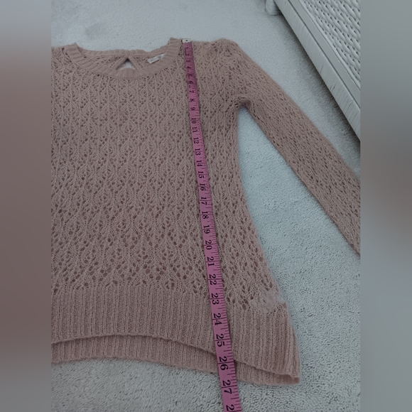 Lauren Conrad~Beige Open Knit Sweater w/ Bow-Back Detail (Soft Neutral) - Picture 10 of 13